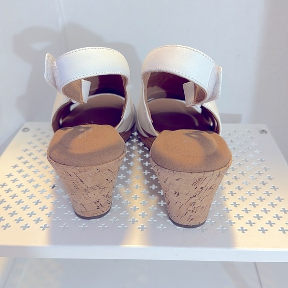 Rockport TruTech White Leather Wedge Heel Sandals Size 9 M Velcro Closure - Picture 3 of 11